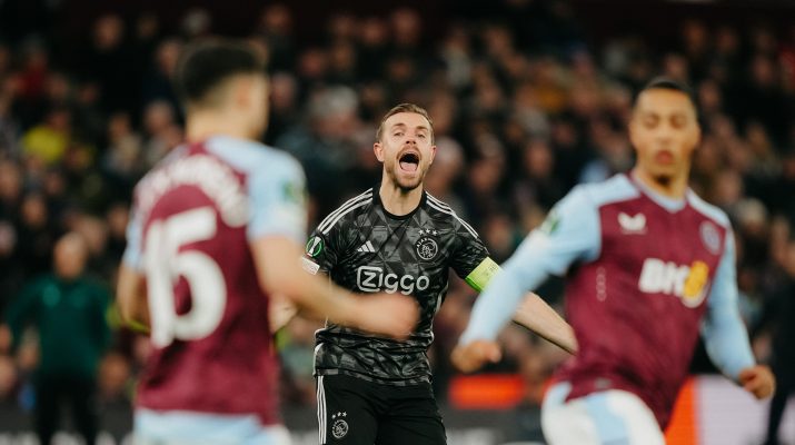 Gelandang Ajax Henderson Mengaku Menyesal Gabung Al-Ettifaq